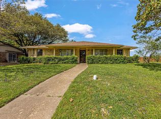 429 Gingerbread Ln, Waxahachie, TX 75165