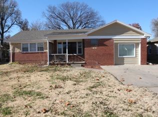 939 S Royal Rd, Wichita, KS 67207