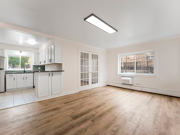 2nd image of 7249 N Hamilton Ave #1C