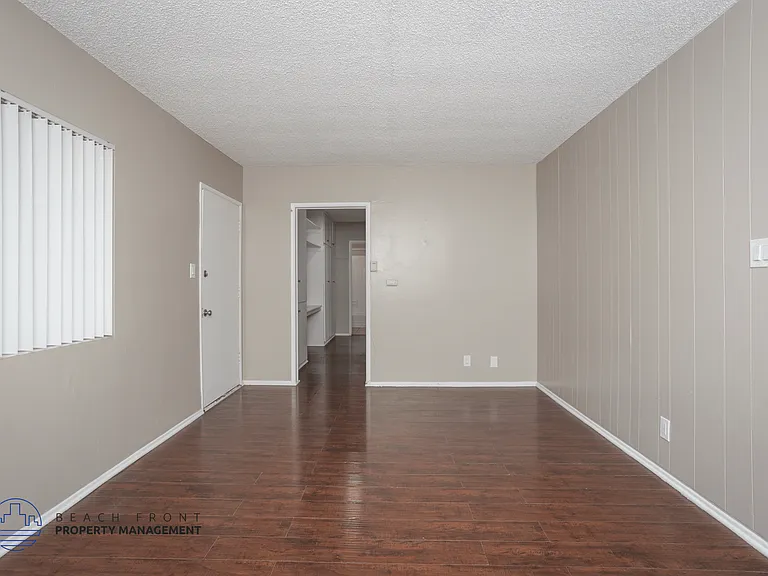 12603-12609 Eucalyptus Ave — Photo 2