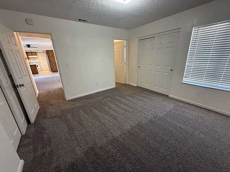 20318 Thunderbird Rd — Photo 37