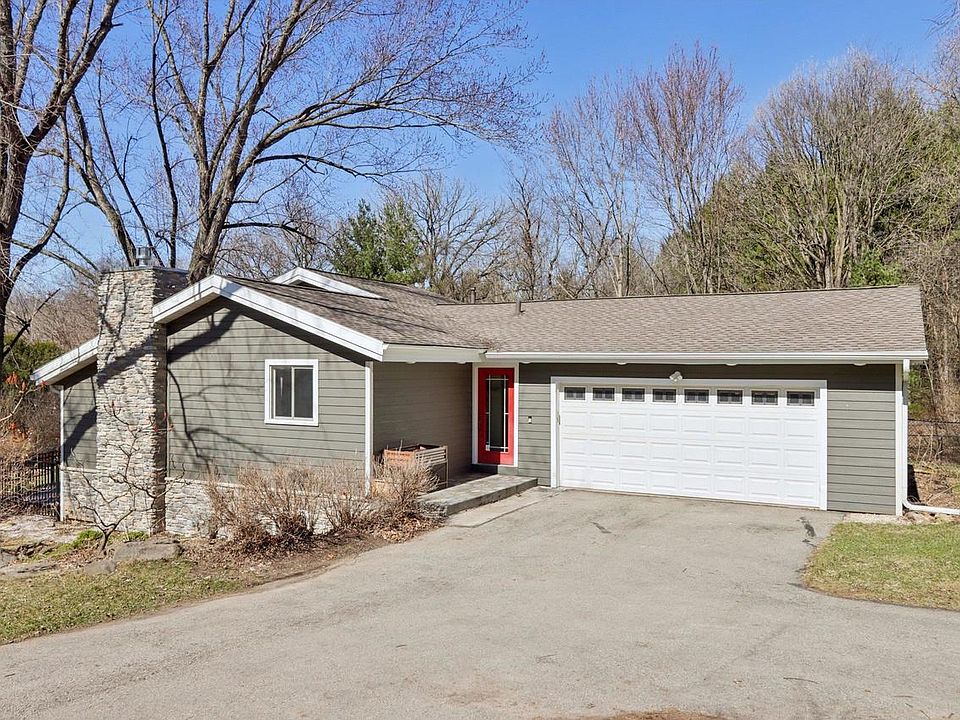 1st image of 4966 Hickory Trail