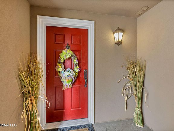 2nd image of 624 Camellia Pointe Blvd