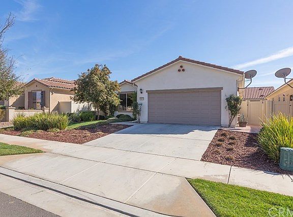 3rd image of 5077 Paseo Famosa