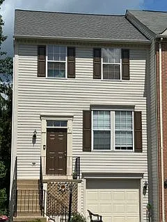 2 bed, 3.0 bath, 1380 sqft, $2,300 — Photo 2
