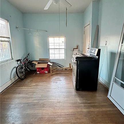 3rd image of 630 Brighton Ave