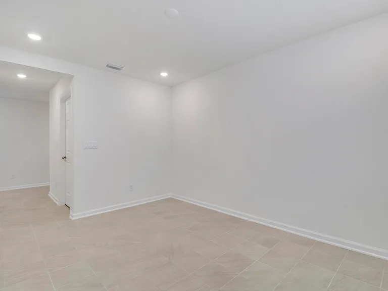 65 Signet Cir — Photo 8