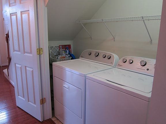 5th image of 1416 New Haven Ct