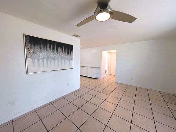 4th image of 2134 Rose St #2