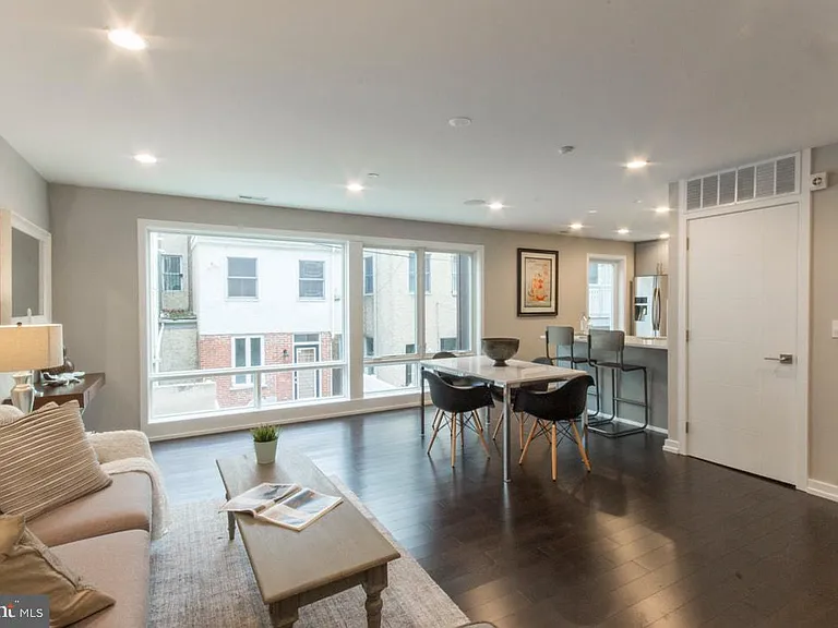 716 S Sartain St #2 — Photo 23