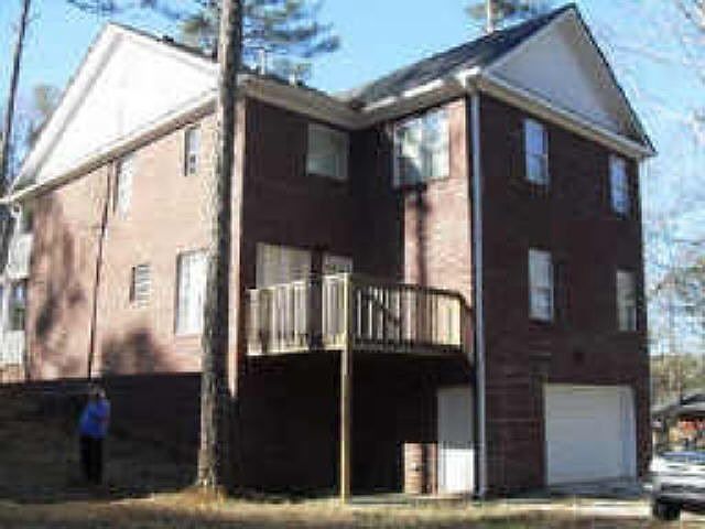 2nd image of 2888 Orr Dr