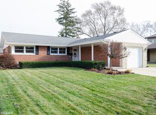 317 N Rose Ave, Park Ridge, IL 60068