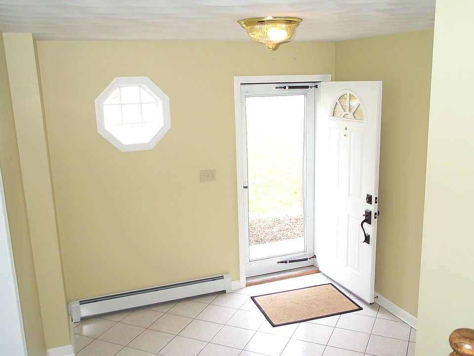 51 Bittersweet Dr, Gales Ferry, CT 06335 Zillow