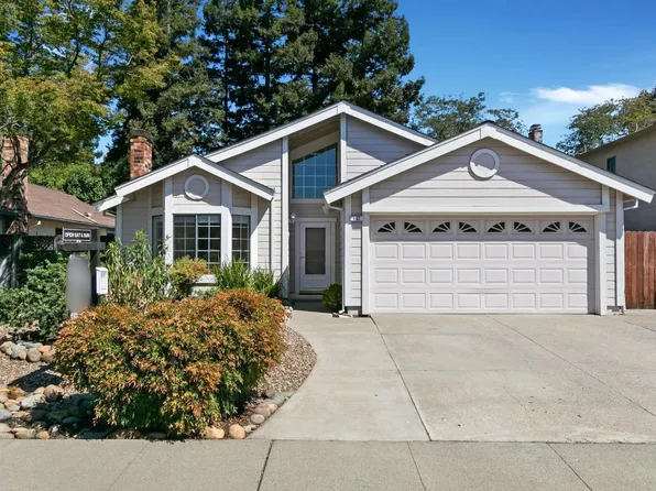 462 Danbury Circle, Vacaville, CA 95687