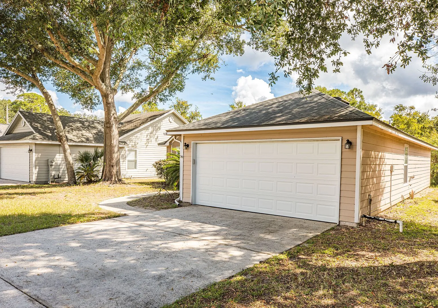 Furnished Rental in Ashley Manors! — Photo 3