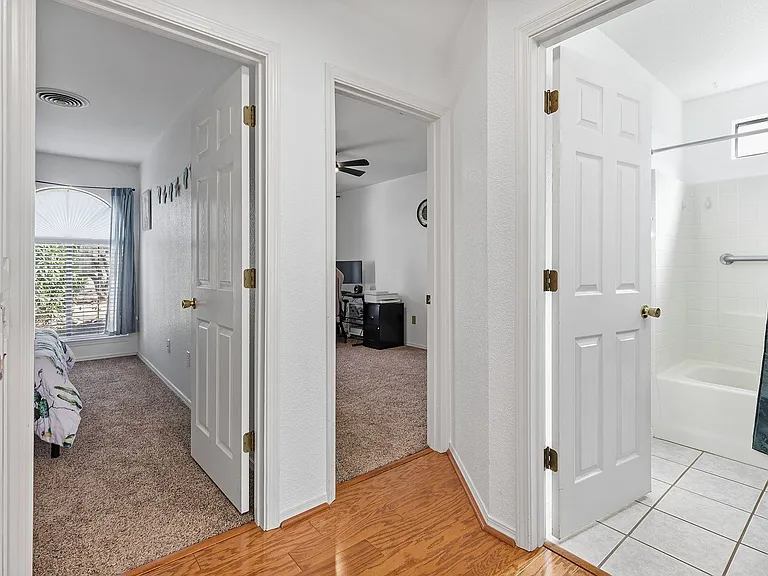 604 Venus Ave — Photo 25