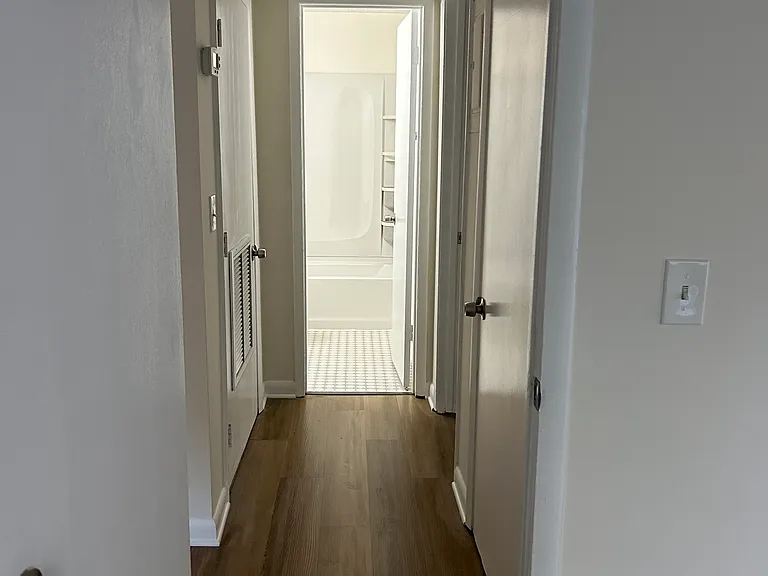 1218 Hickman Rd #13 — Photo 14