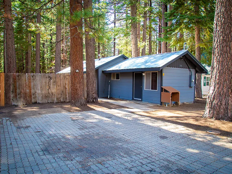 1206 Bonanza Ave — Photo 3
