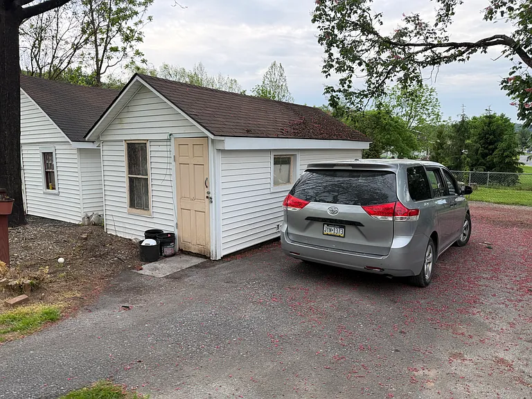 40 Montello Rd — Photo 22