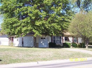 1720 E 18th St, Ada, OK 74820