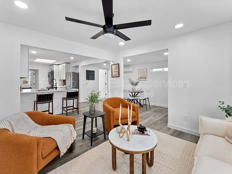 5248 Adams Ave — Photo 2