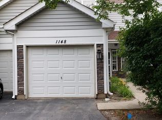 1148 Regency Dr, Schaumburg, IL 60193