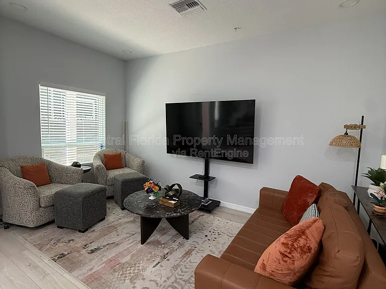 129 Oakman Way #1 — Photo 2