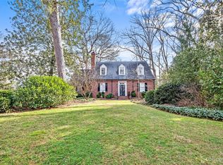 2039 Queens Rd E, Charlotte, NC 28207