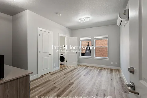 Floor plan 301