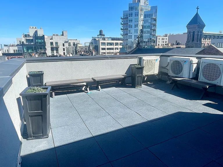 509 Vanderbilt Ave #1A — Photo 12