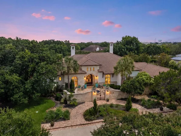 112 Tuscany Way, Shavano Park, TX 78249
