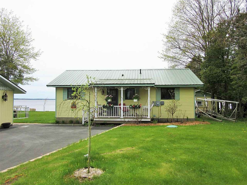 1st image of 1747 Wawaushnosh Dr