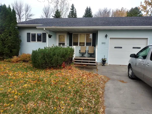 590 5th St SE, Mayville, ND 58257