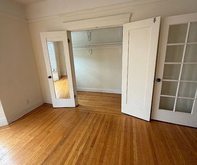 515 Russia Ave #2 — Photo 6