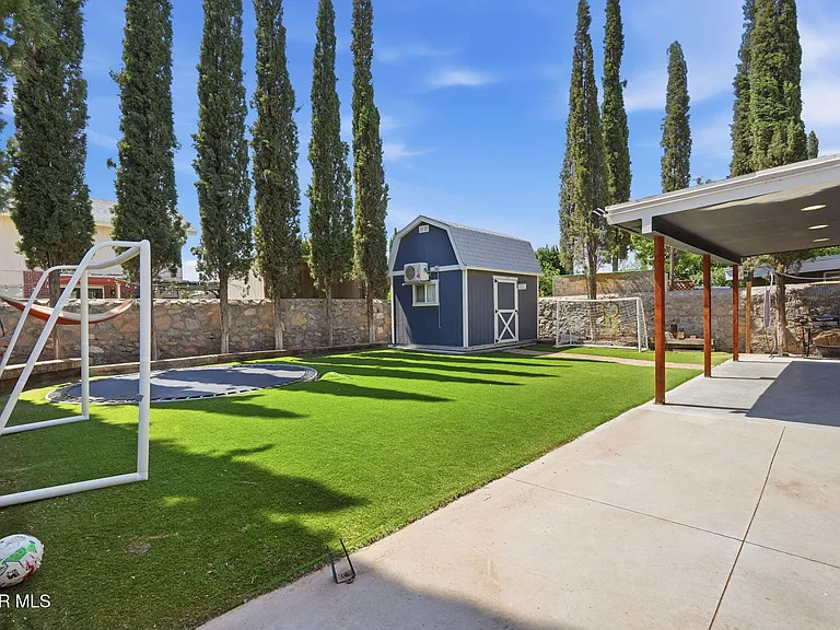 2437 Fletcher Pl — Photo 42