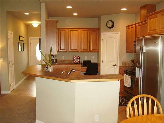 4th image of 8408 W Bruneau Pl