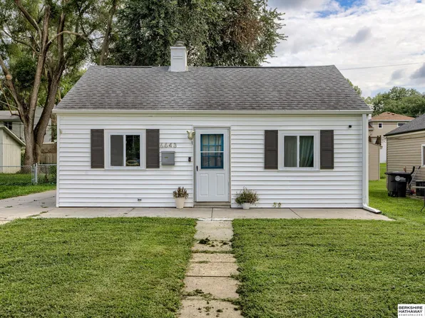 6643 Hamilton St, Omaha, NE 68132