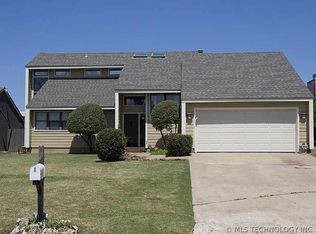 6421 E 93rd Pl, Tulsa, OK 74137