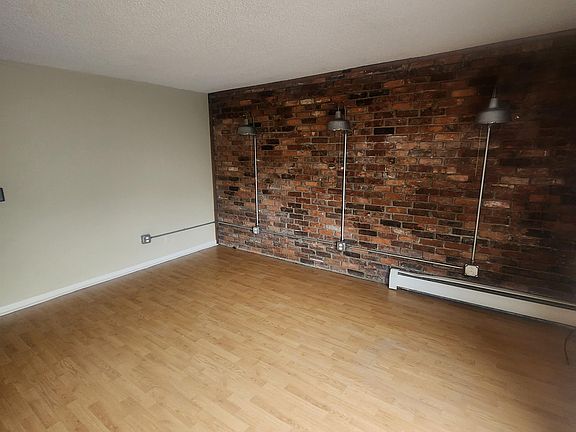 5th image of 367 Elmwood Ave APT 9