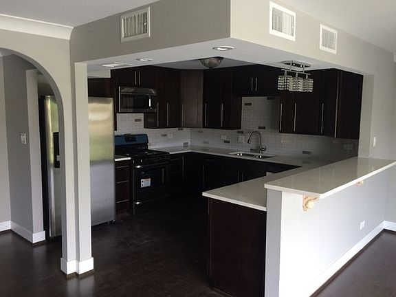 2nd image of 10354 Parkside Ave APT 3B