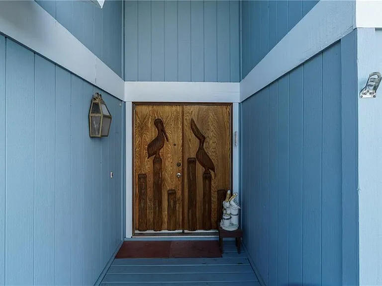 2440 Oak Ridge Dr — Photo 3