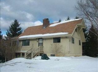 11307 Bayview Dr, Charlevoix, MI 49720