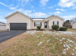 1455 Calgary Way, Bowling Green, KY 42101