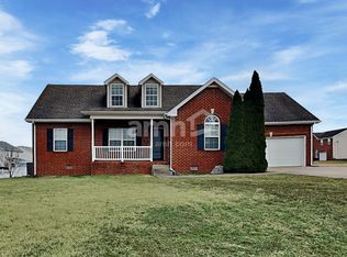 403 Wooded Valley Ct, La Vergne, TN 37086