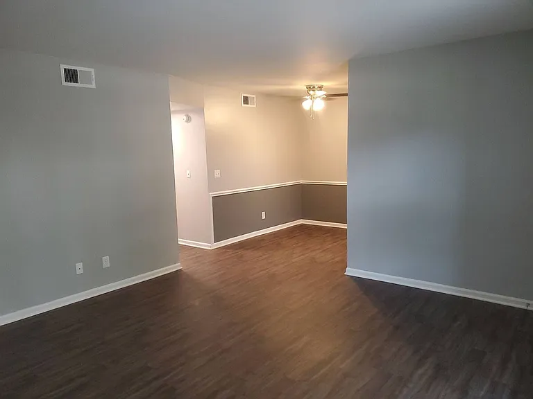Stratford East Apartments — Photo 105