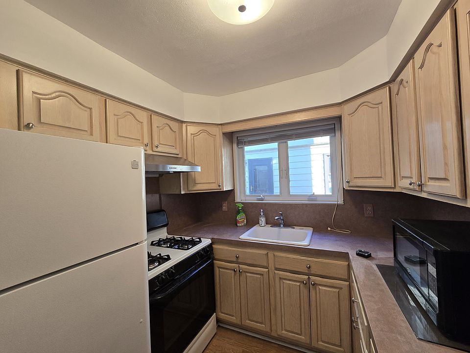 1st image of 38 Joel Pl #1