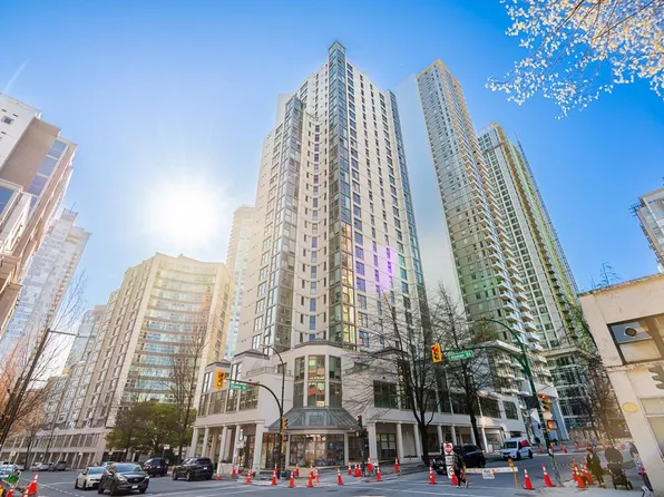 1323 Homer St #402, Vancouver, BC V6B 5T1