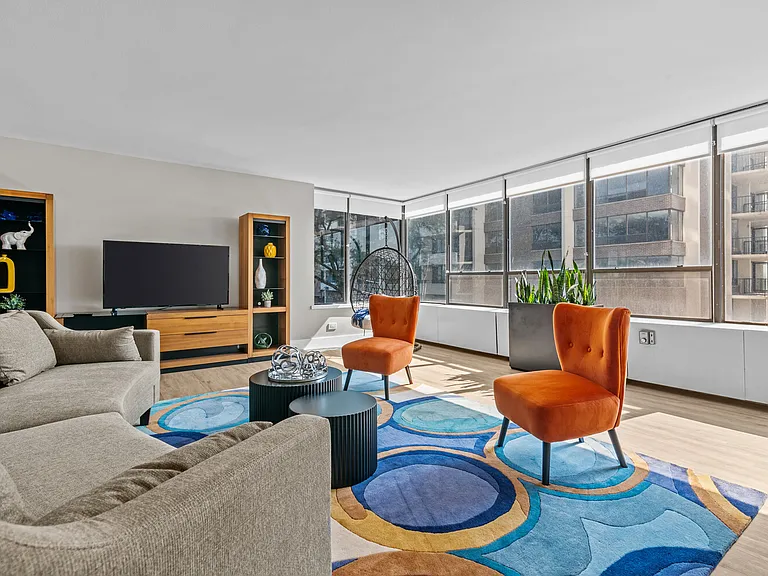 North Park Towers — Photo 13