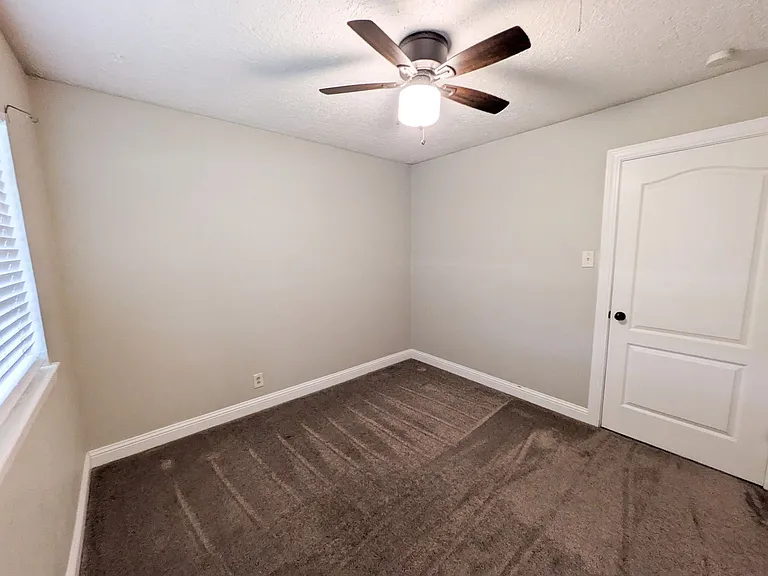 5110 Laurel St — Photo 16