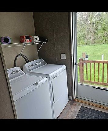 4th image of 389 Van Buren Cir